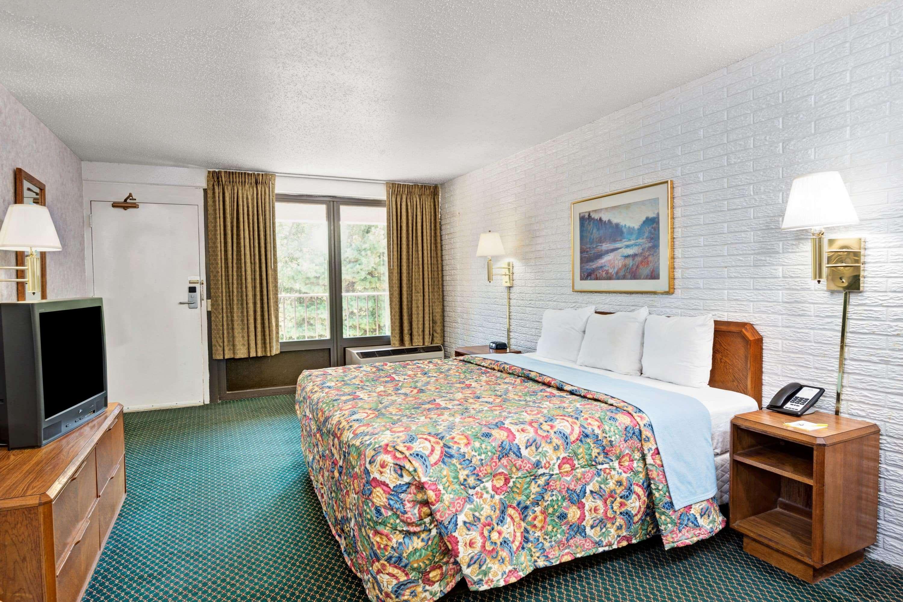 Hotel At Atlantic & Banquet 3*