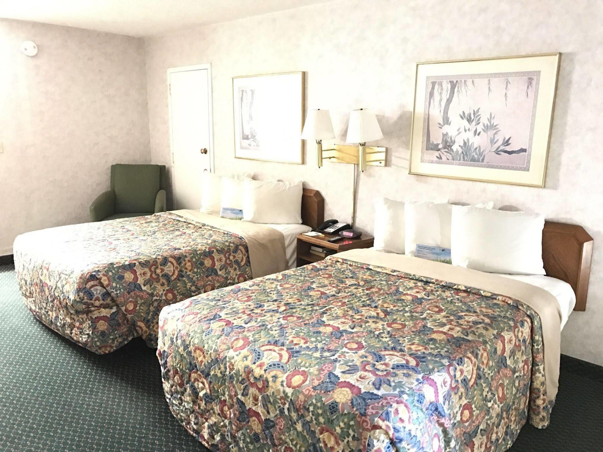 At Atlantic & Banquet Hotel Galloway